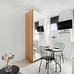 Amazing Studio In The Heart Of The Marais