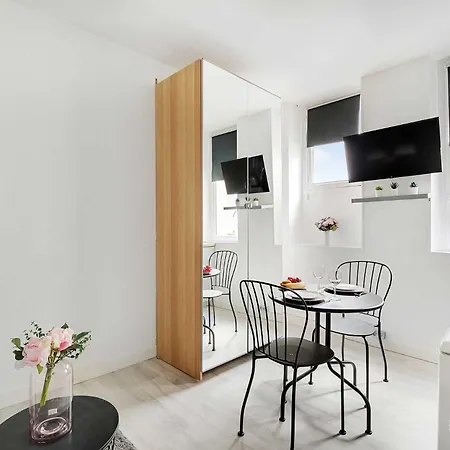 Amazing In The Heart Of The Marais *