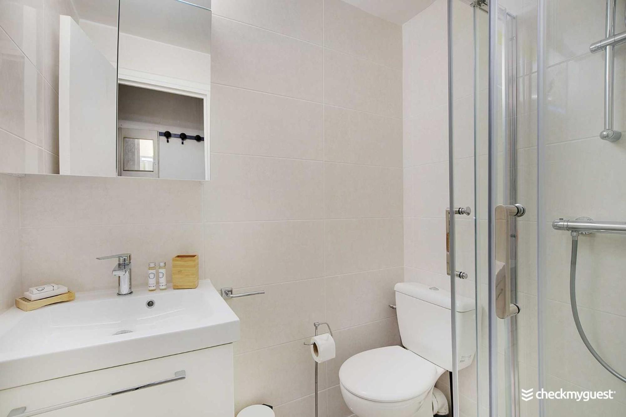 Amazing In The Heart Of The Marais *
